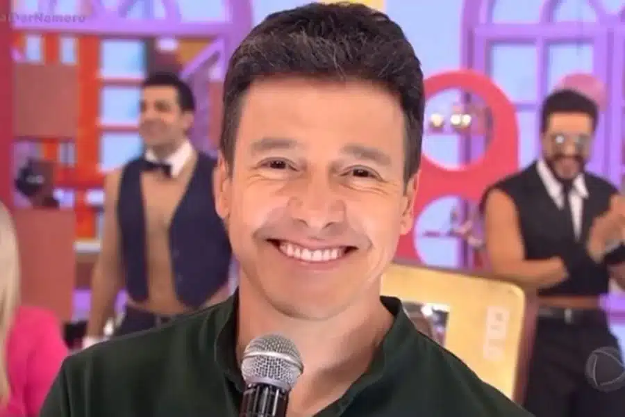 Rodrigo Faro conta o MOTIVO da Globo NÃO TER DADO CHANCE a ele como APRESENTADOR 1 Rodrigo Faro conta o MOTIVO da Globo NAO TER DADO CHANCE a ele como APRESENTADOR