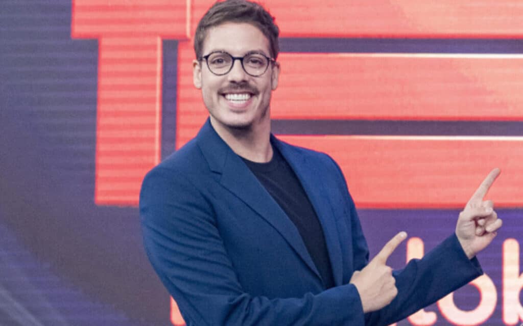 É verdade que FÁBIO PORCHAT não quer TER FILHOS? Saiba dos PLANOS dele com a namorada 1 E verdade que FABIO PORCHAT nao quer TER FILHOS