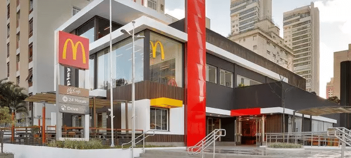 200 UNIDADES DO McDonald's FECHANDO AS PORTAS? O que aconteceu? 1 image 61
