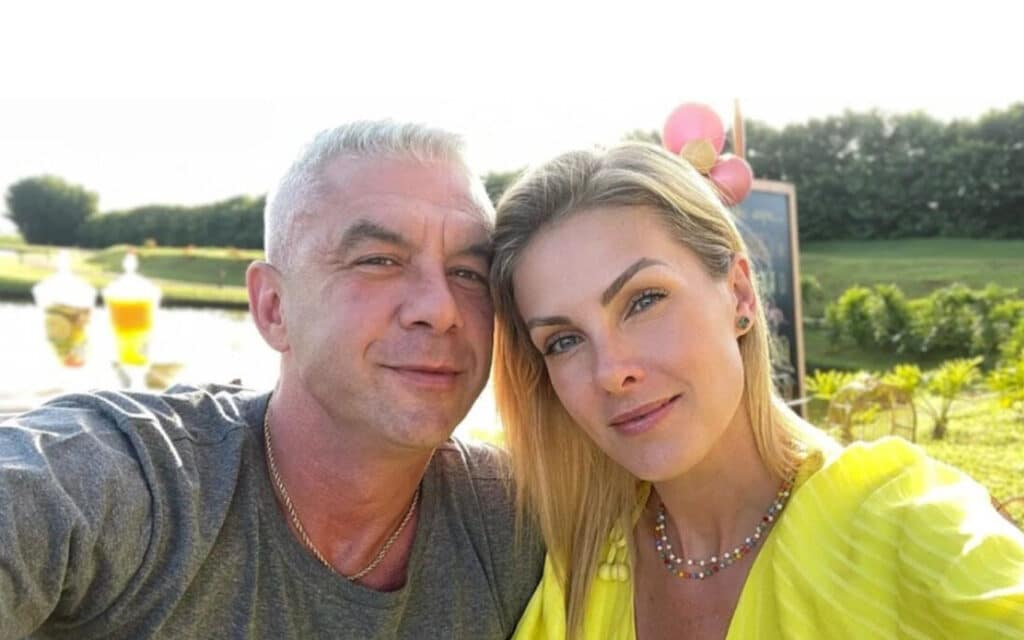 Divórcio e proteção da Justiça: atualização do caso Ana Hickmann 1 Ontem, 24 de novembro, Ana Hickmann buscou medida protetiva contra o empresário Alexandre Correa, desencadeando uma série de eventos.
