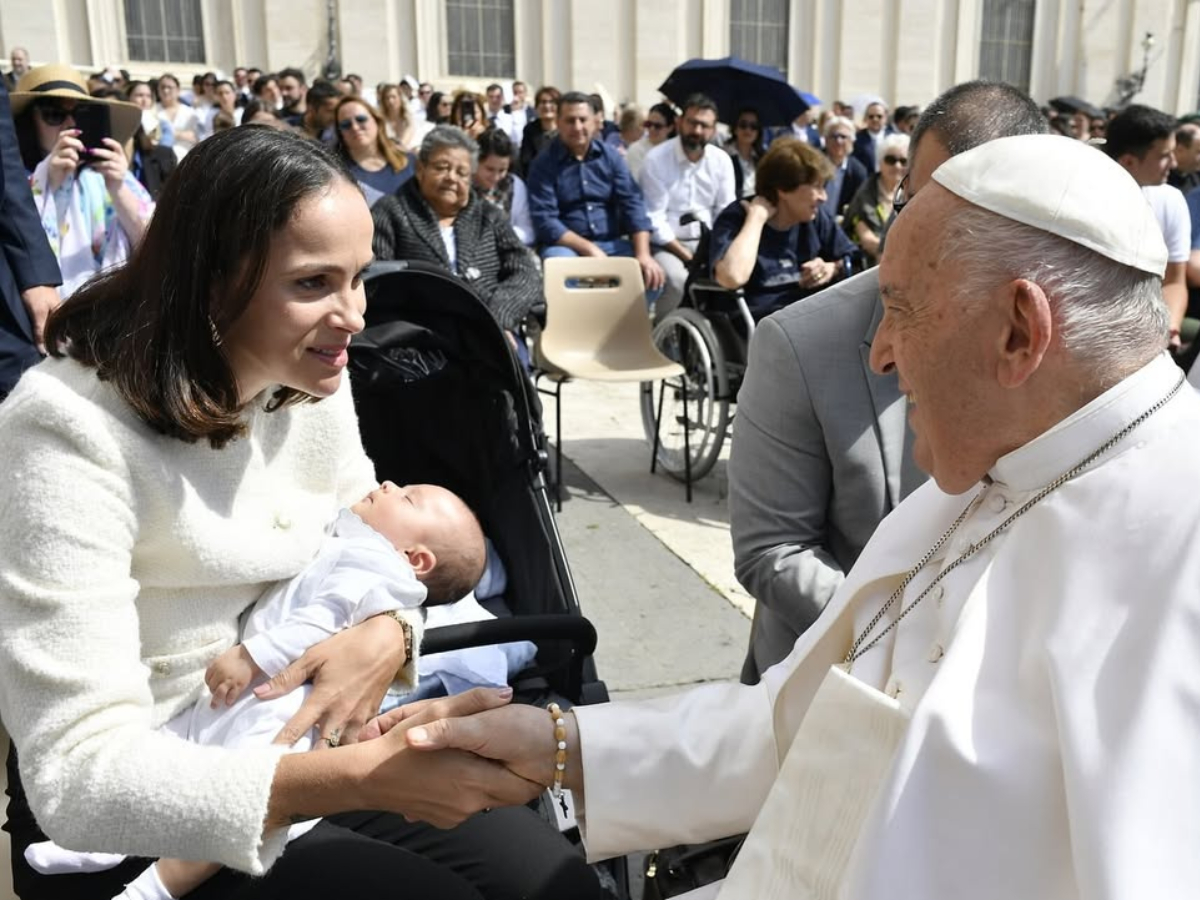 Letícia Cazarré compartilha conselho do Papa Francisco em momento de fé 1 leticia cazarre compartilha conselho do papa francisco em momento de fe