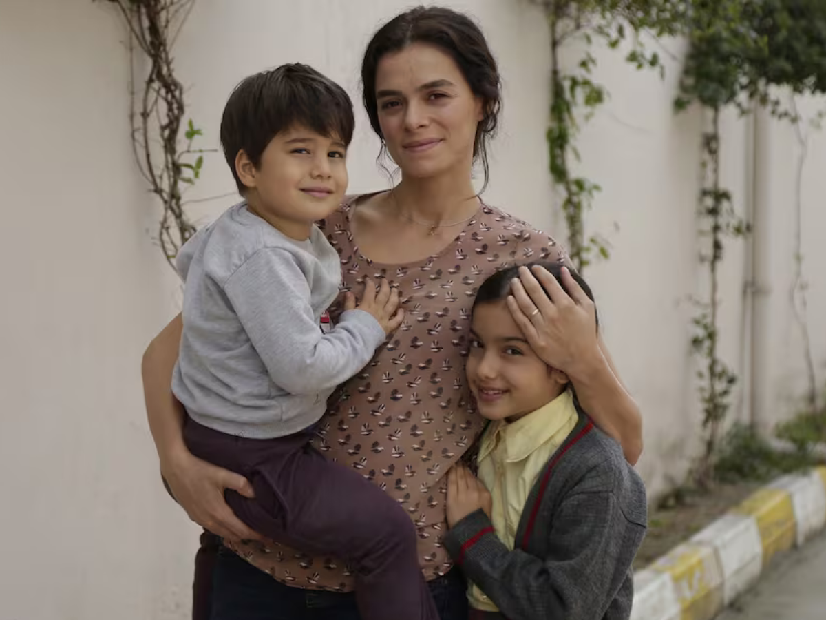 record terceiriza a maioria de suas producoes