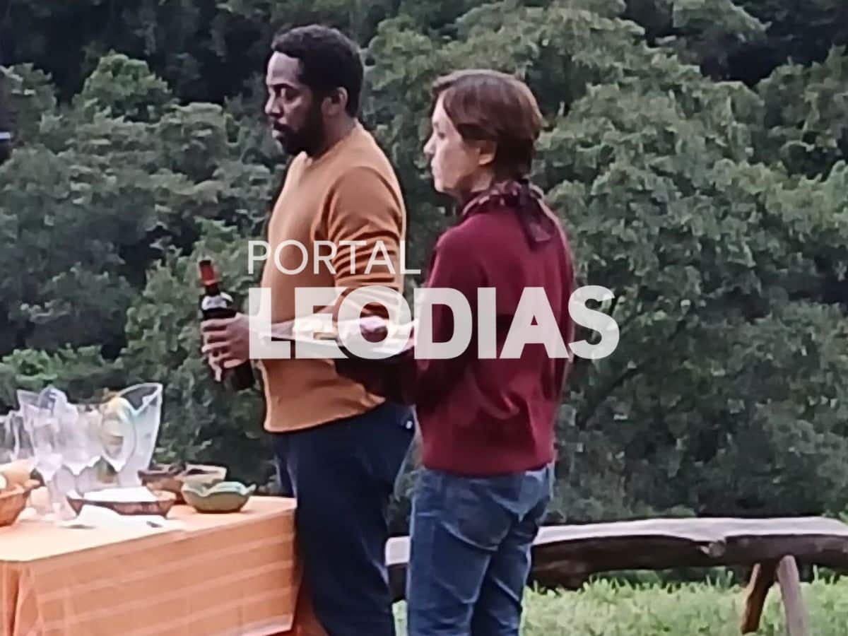 Adriana Esteves aparece com novo visual em gravação da série 1 adriana esteves aparece com novo visual em gravacao da serie