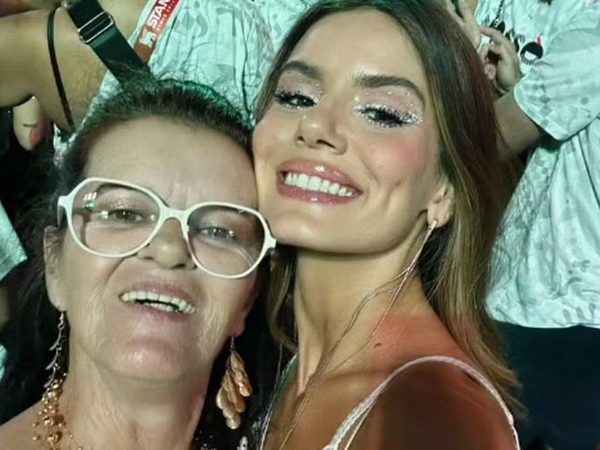 Camila Queiroz Rebate Críticas Após Falar Sobre a Profissão da Mãe em Podcast 1 camila queiroz rebate criticas apos falar sobre a profissao da mae em podcast