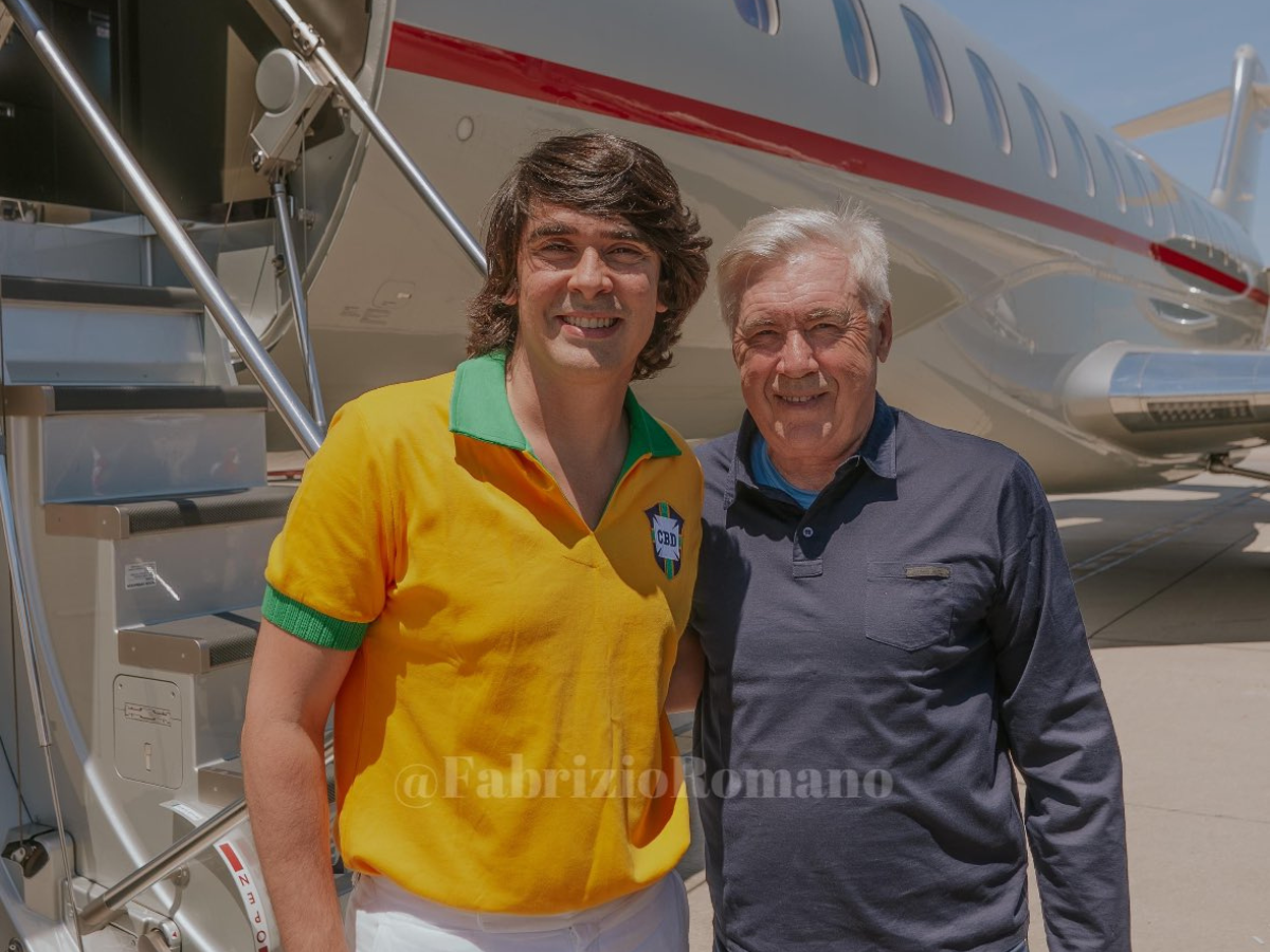 Carlo Ancelotti Chega ao Brasil em Jatinho de R$ 423 Milhões 1 carlo ancelotti chega ao brasil em jatinho de r 423 milhoes