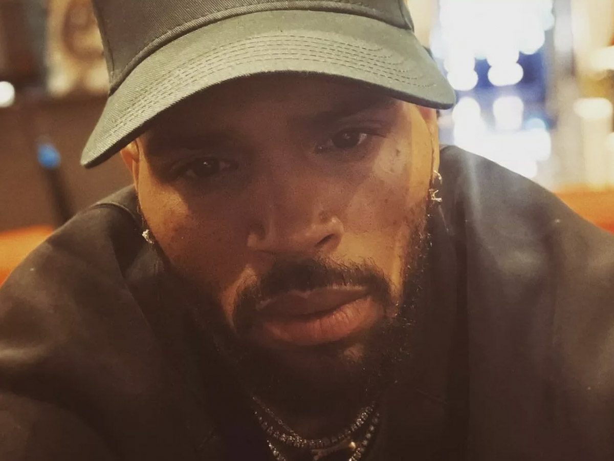 Chris Brown é liberado após pagar fiança por agressão 1 chris brown e liberado apos pagar fianca por agressao