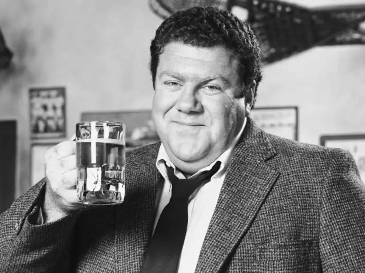 Falece o ator George Wendt, conhecido por Cheers e Seinfeld 1 falece o ator george wendt conhecido por cheers e seinfeld