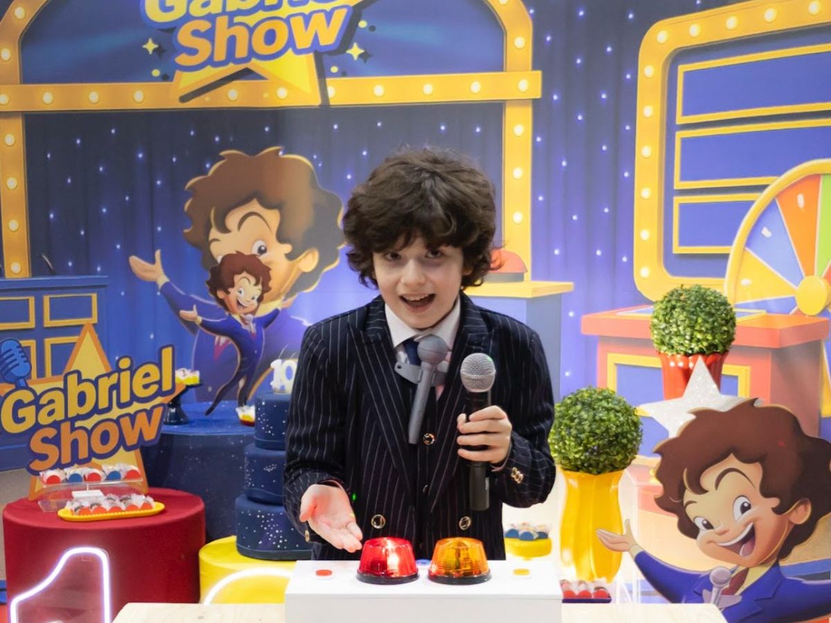 Gabriel Avellar Celebra 10 Anos como Silvio Santos Mirim 1 gabriel avellar celebra 10 anos como silvio santos mirim