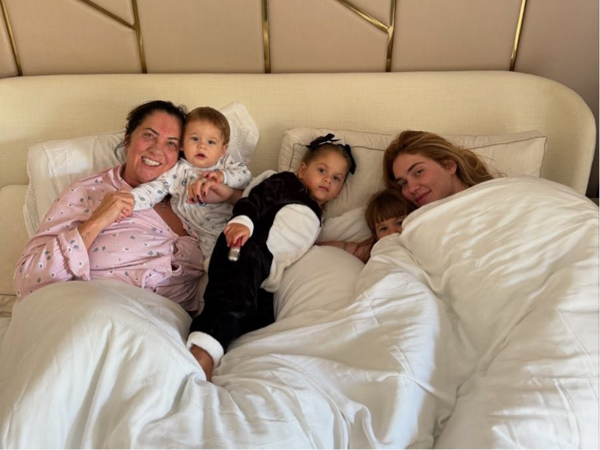 mae de virginia celebra dia especial com netos