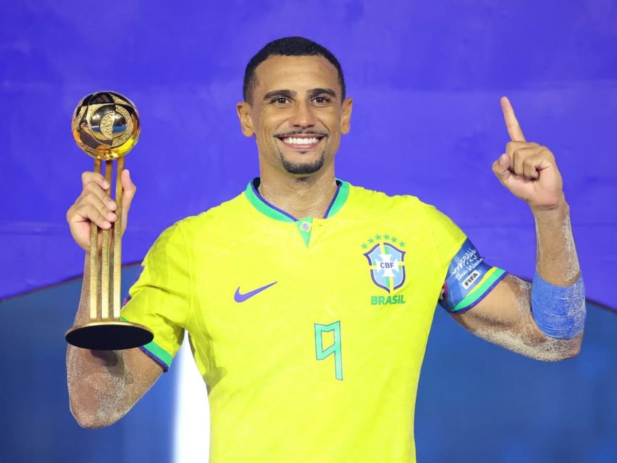 Rodrigo brilha e leva Brasil ao hepta no Mundial de Areia 1 rodrigo brilha e leva brasil ao hepta no mundial de areia 1