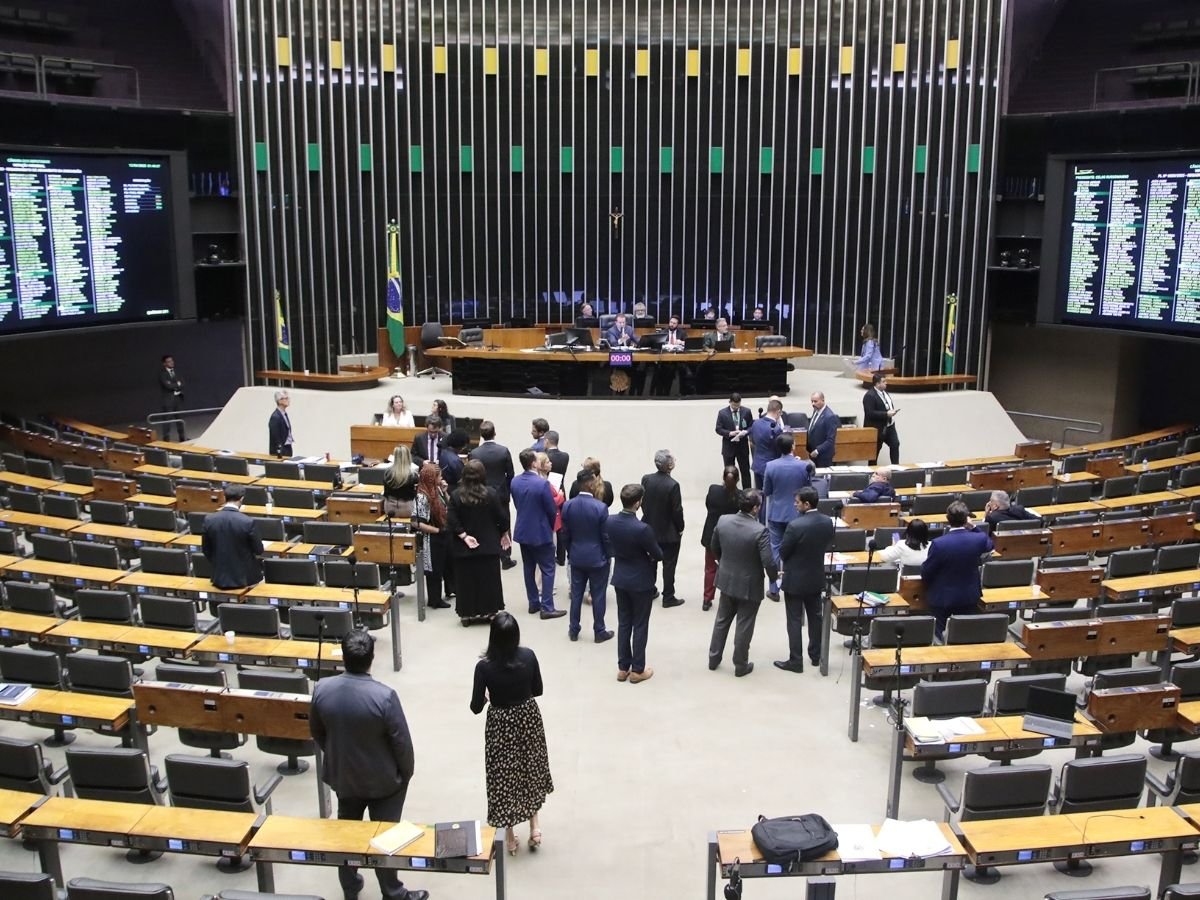 Câmara derruba decreto de Lula que aumentou IOF 1 camara derruba decreto de lula que aumentou iof
