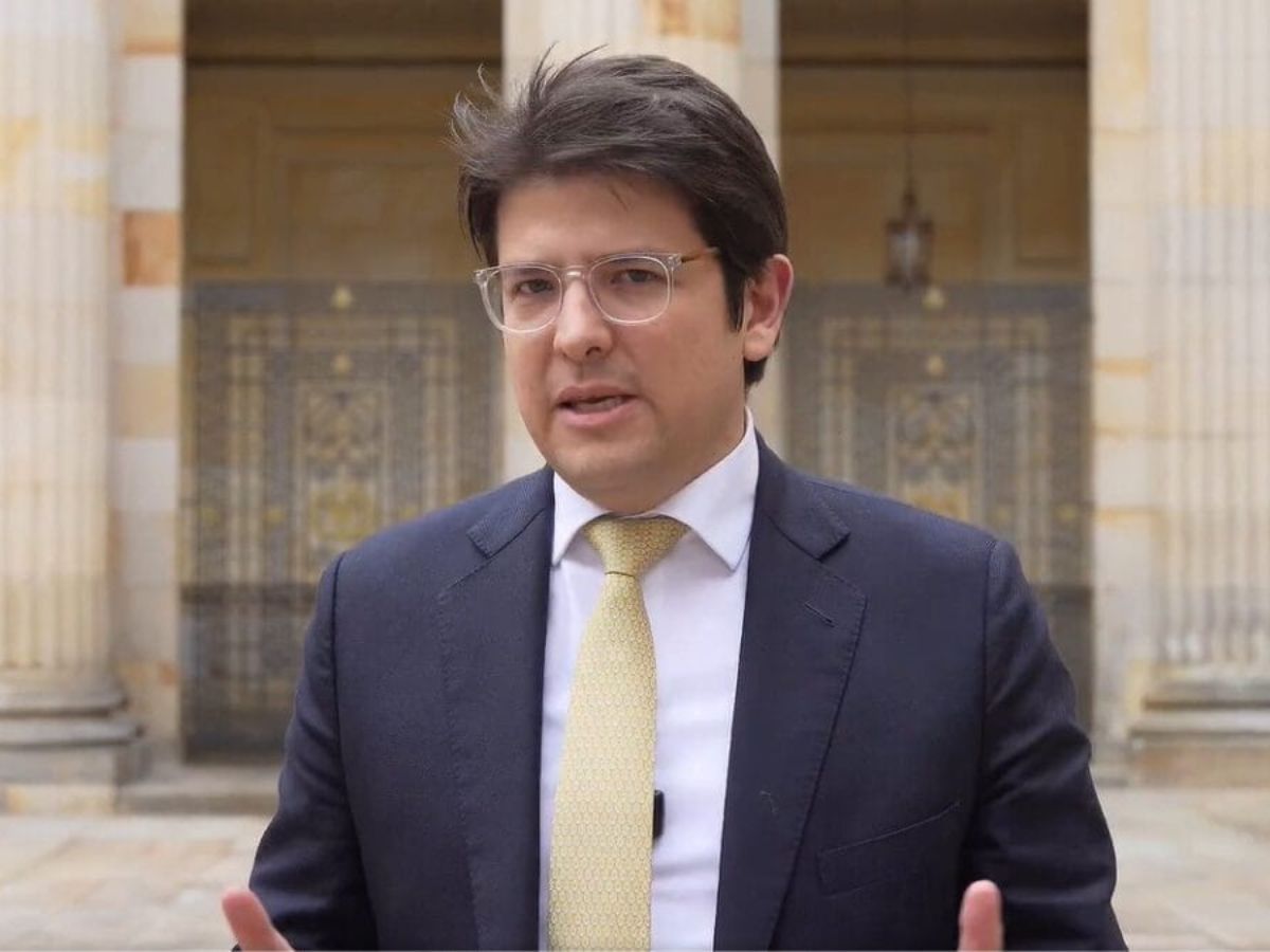 Candidato à presidência da Colômbia é baleado durante atentado 1 candidato a presidencia da colombia e baleado durante atentado
