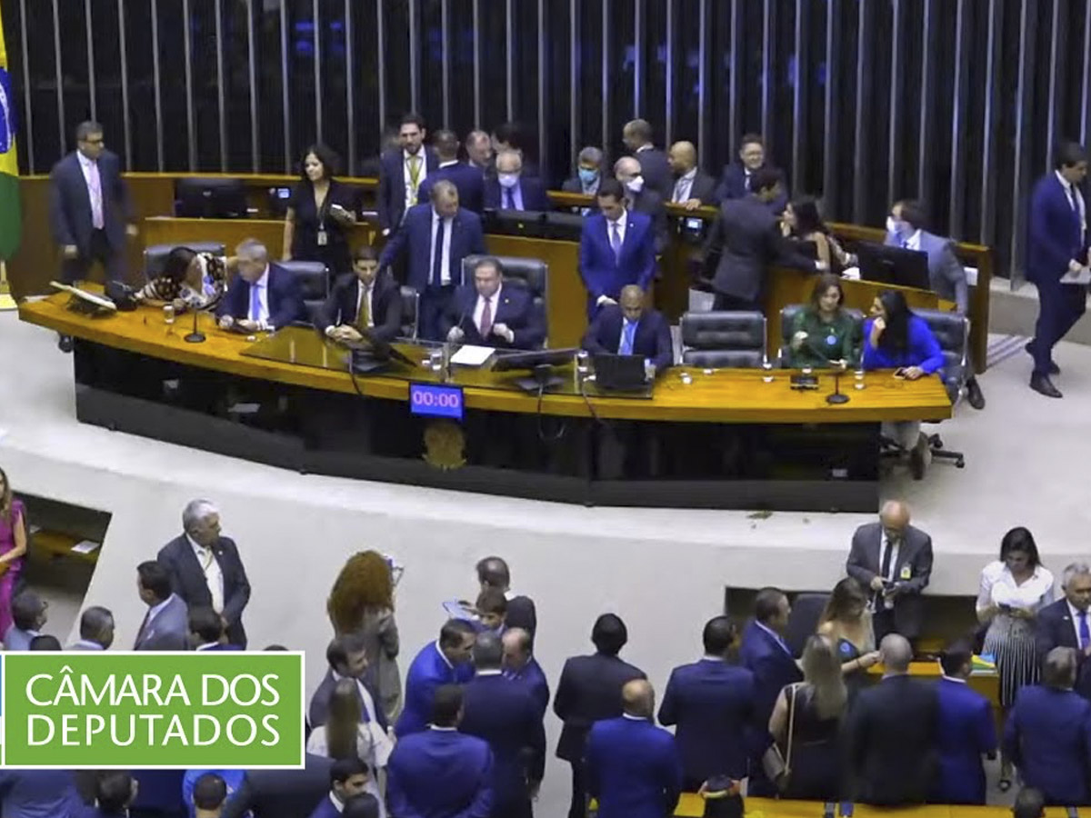 Congresso ganhará 18 deputados e R$ 95 milhões em gastos por ano 1 congresso ganhara 18 deputados e r 95 milhoes em gastos por ano