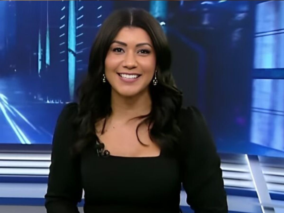 dani brandi brilha no comando do ta na hora no sbt