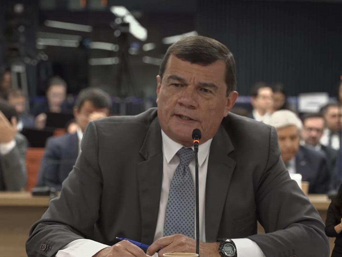 Ex-ministro de Bolsonaro pede desculpas após bronca em advogado durante depoimento no STF 1 exministro de bolsonaro pede desculpas apos bronca em advogado durante depoimento no stf