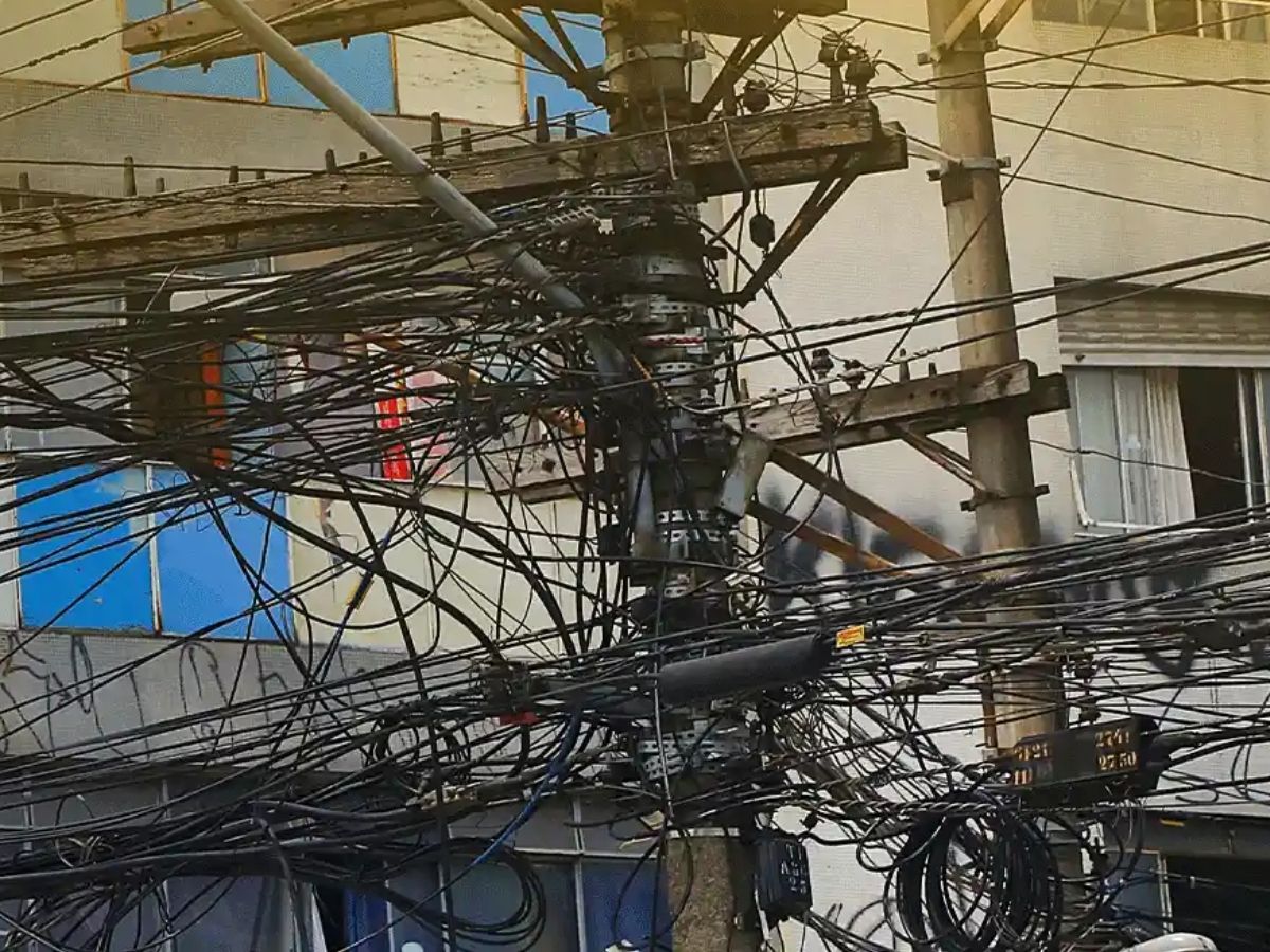 Gatos de Energia Geram Rombo Bilionário no Brasil; Saiba Como Eles Afetam o Consumidor 1 gatos de energia geram rombo bilionario no brasil saiba como eles afetam o consumidor