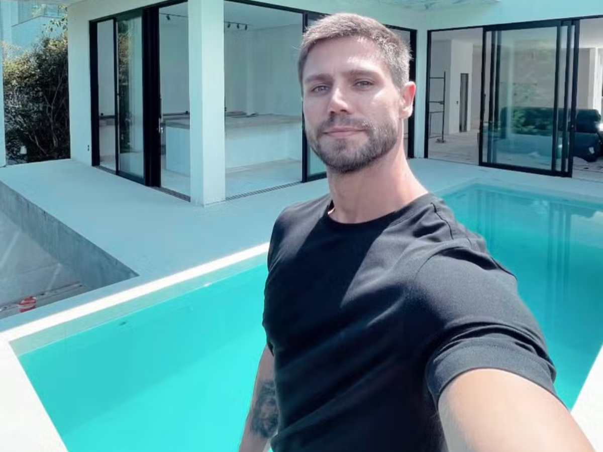 Jonas Sulzbach Mostra Mansão Construída com Mari Gonzalez e Fala do Imóvel 1 jonas sulzbach mostra mansao construida com mari gonzalez e fala do imovel