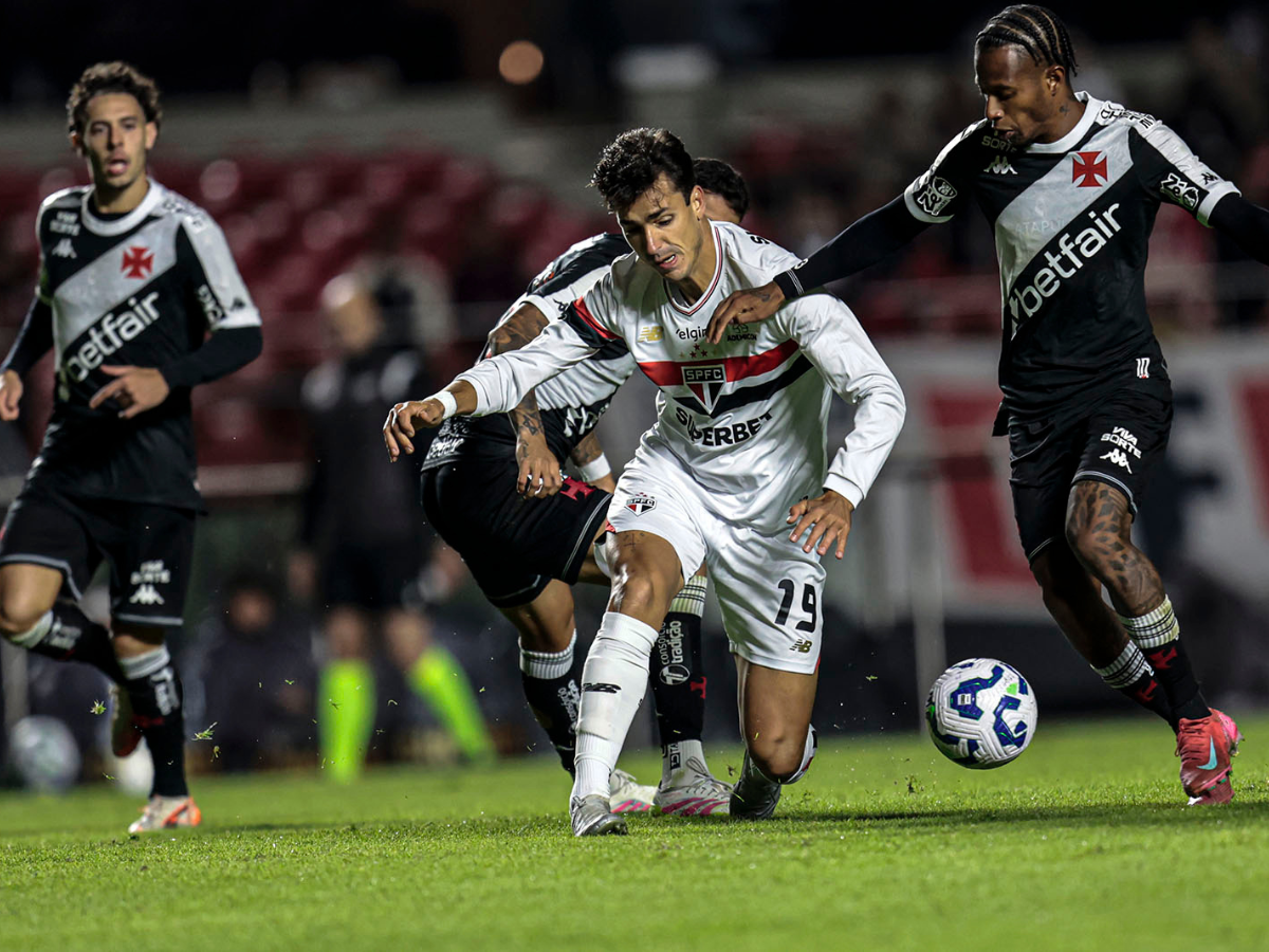 Vasco vence São Paulo e encerra tabu de 13 anos 1 vasco vence sao paulo e encerra tabu de 13 anos