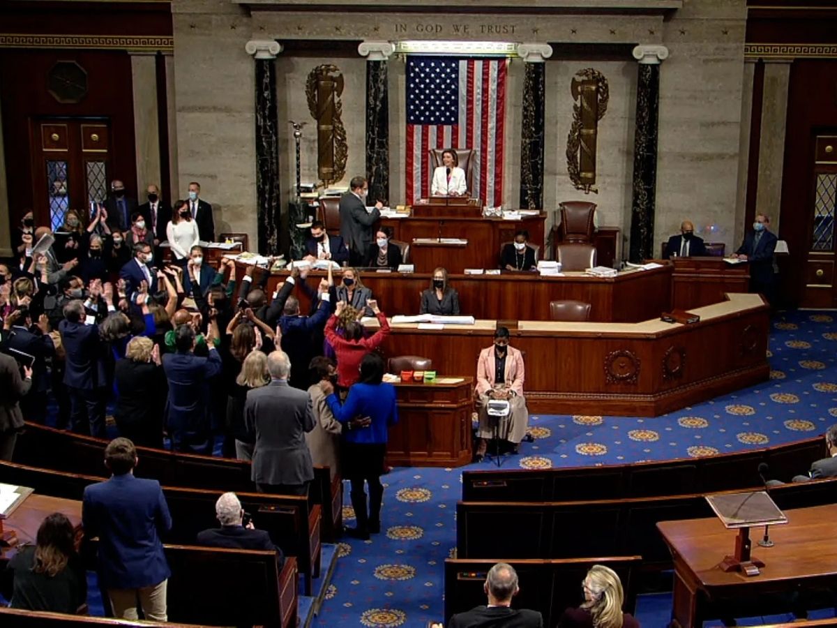 Câmara dos EUA aprova plano trilionário de Trump com apoio apertado 1 camara dos eua aprova plano trilionario de trump com apoio apertado