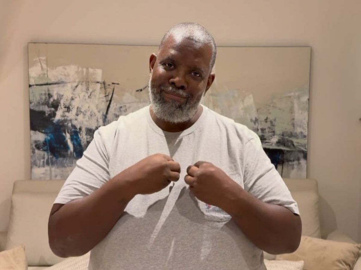 Deixa de estar entre a gente para estar na gente, diz Péricles em adeus a Arlindo Cruz 1 deixa de estar entre a gente para estar na gente diz pericles em adeus a arlindo cruz