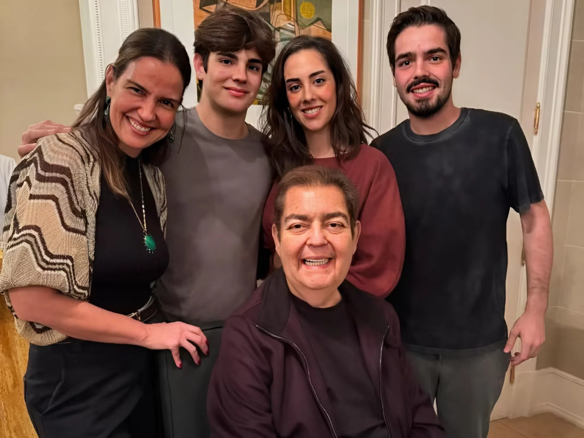 Esposa de Faustão Tranquiliza Fãs sobre Estado de Saúde do Apresentador 1 esposa de faustao tranquiliza fas sobre estado de saude do apresentador