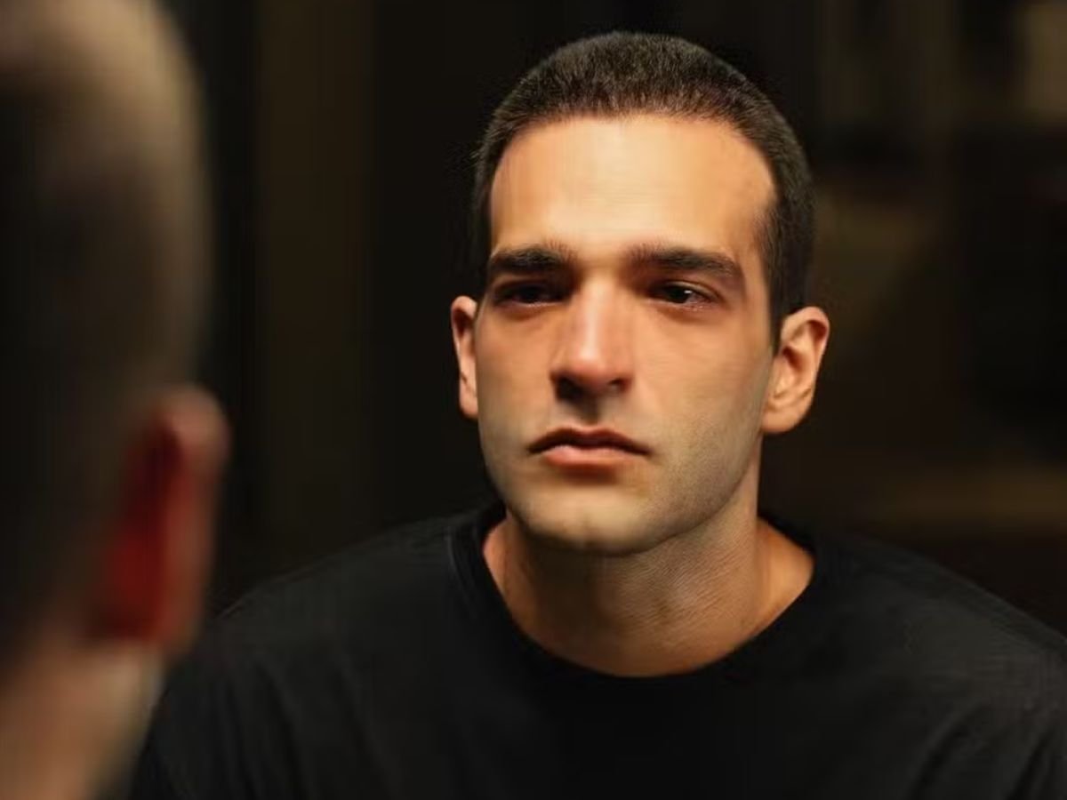 Humberto Carrão Raspa a Cabeça para Nova Fase de Afonso em Vale Tudo 1 humberto carrao raspa a cabeca para nova fase de afonso em vale tudo