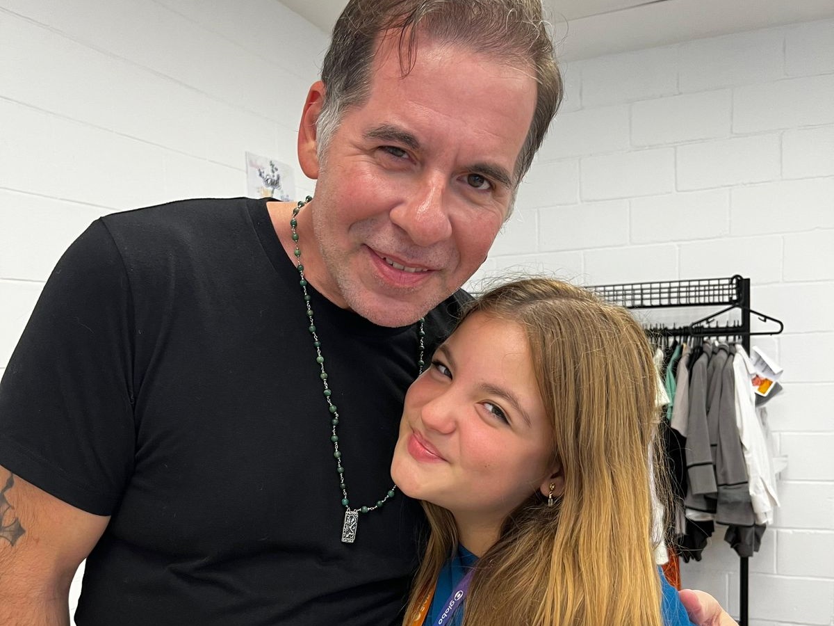 leandro hassum roda filme inspirado em de volta para o futuro