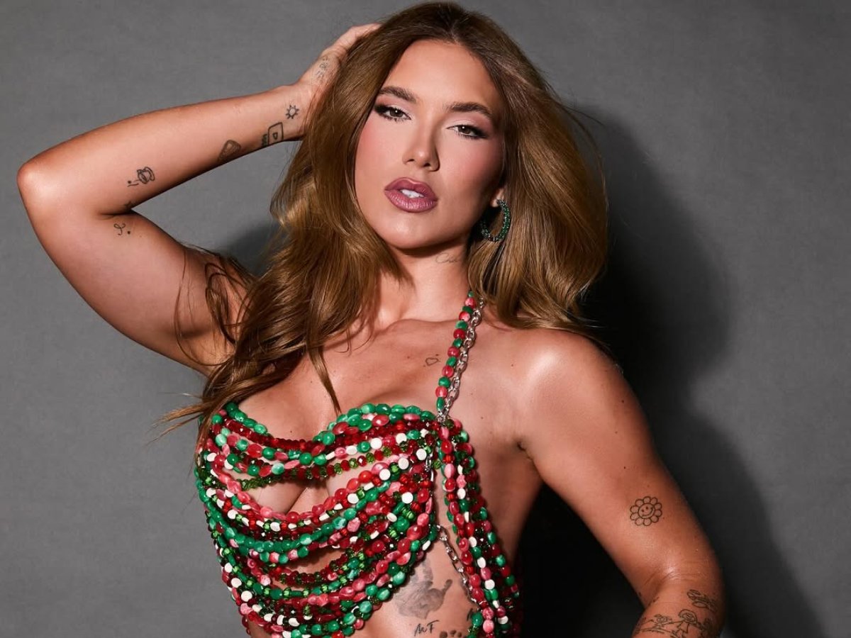 virginia fonseca faz ensaio como rainha de bateria da grande rio