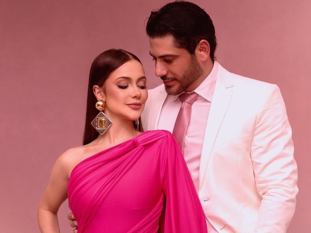 Mirela Janis e Yugnir