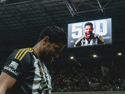 Hulk chega aos 500 gols: relembre os brasileiros que também atingiram a marca