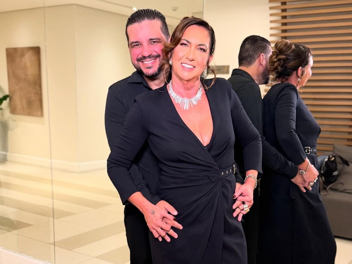 Namorado de Margareth Serrão, mãe de Virginia, faz lipo HD 1 Danilo Sanfoneiro e Margareth Serrão